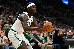 开云官方平台-霍勒迪谈伤势：右小指不能弯曲 如果弯了要再打石膏六周