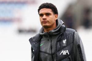 开云APP下载-德天空：药厂与宽萨达成全面协议 前者未推动签下塞维中卫巴代