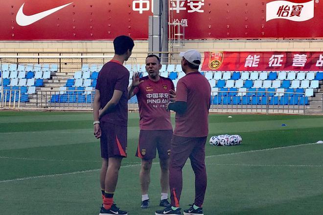 开云APP下载-久尔杰维奇：很开心能被足协选择，国家队的大门会对所有人打开