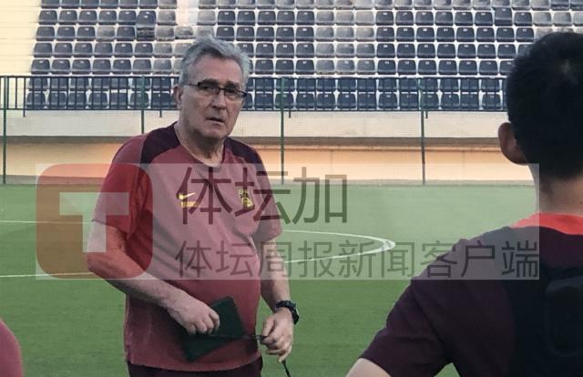 开云官网APP-国足迪拜第二练直接上量 武磊蒋光太连续缺席训练